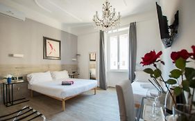 Raffaela's Suite&Rooms Vatican Guest House